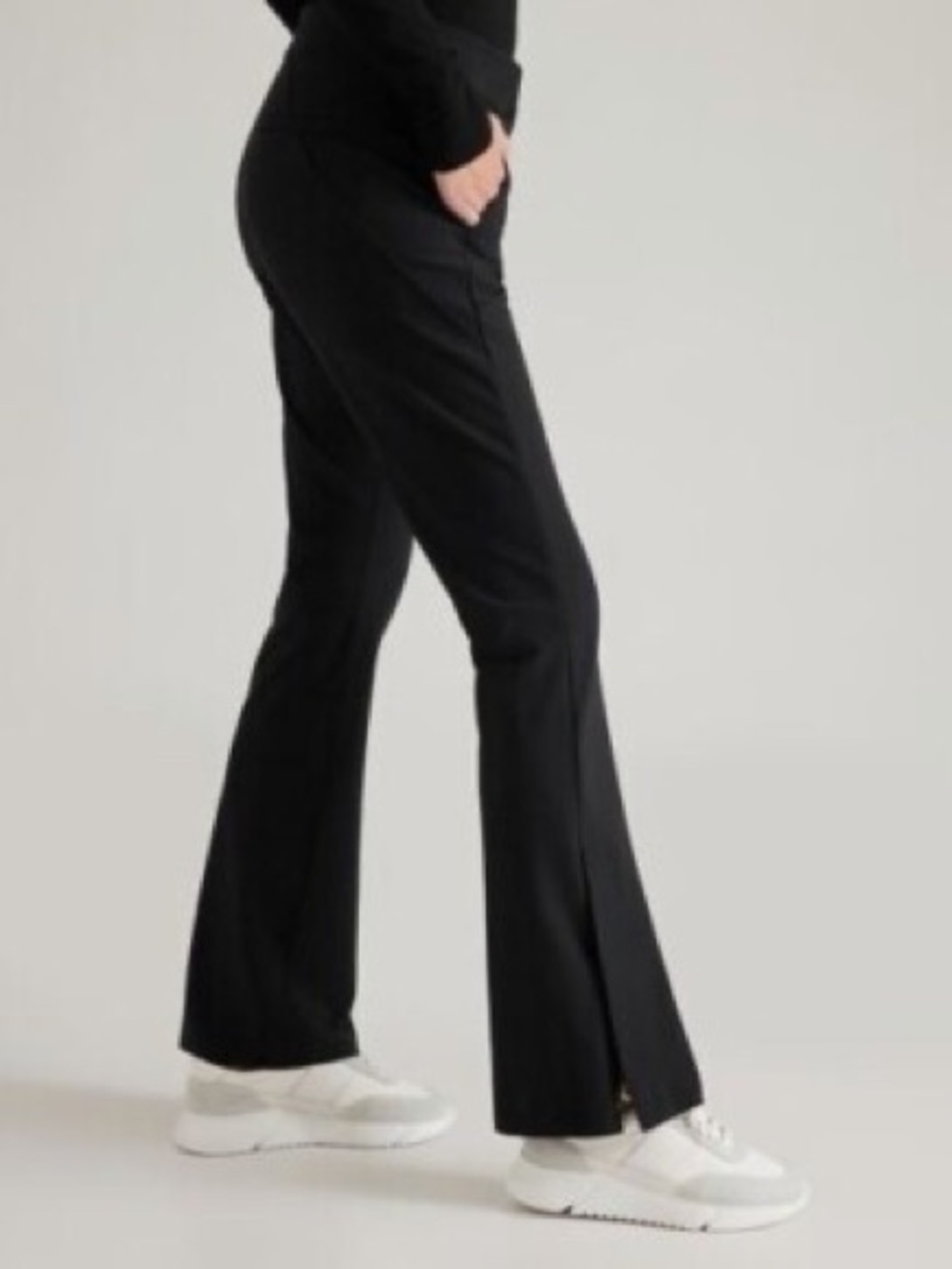 Athleta Stellar Flare Trouser Pants Athletic Black full Length Size 20 * 1039